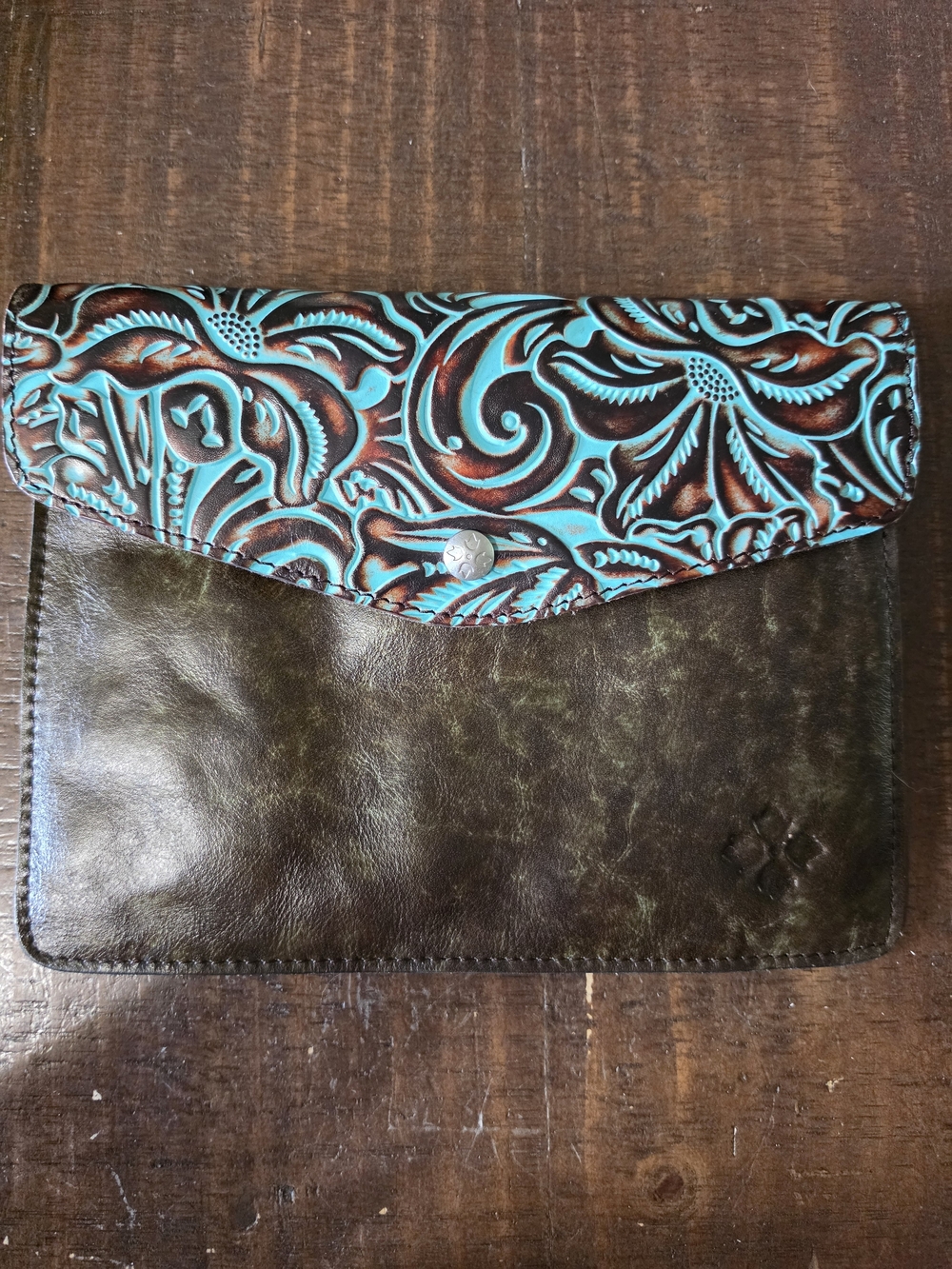 Patricia Nash backpack with matching accessories. - Picture 10 of 16